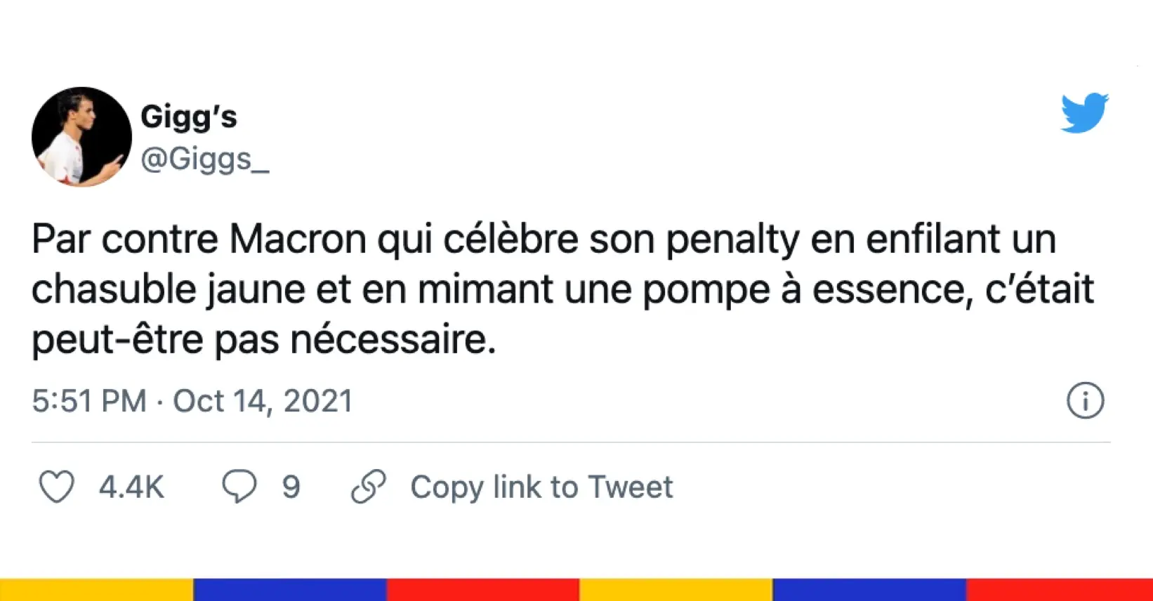 Le grand n’importe quoi des réseaux sociaux : Macron joue au foot