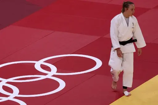 La judokate Margaux Pinot publie des photos des coups reçus pour dénoncer la relaxe de son compagnon dans une affaire de violences conjugales