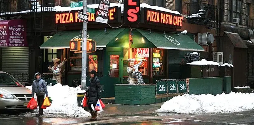 La “slice” de pizza à 1 dollar à New York, c’est (vraiment) fini ?