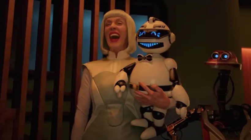 Les robots prennent les humains en otage dans le trailer de BigBug
