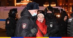 <p>Une opposante à la guerre en Ukraine arrêtée en Russie</p>
