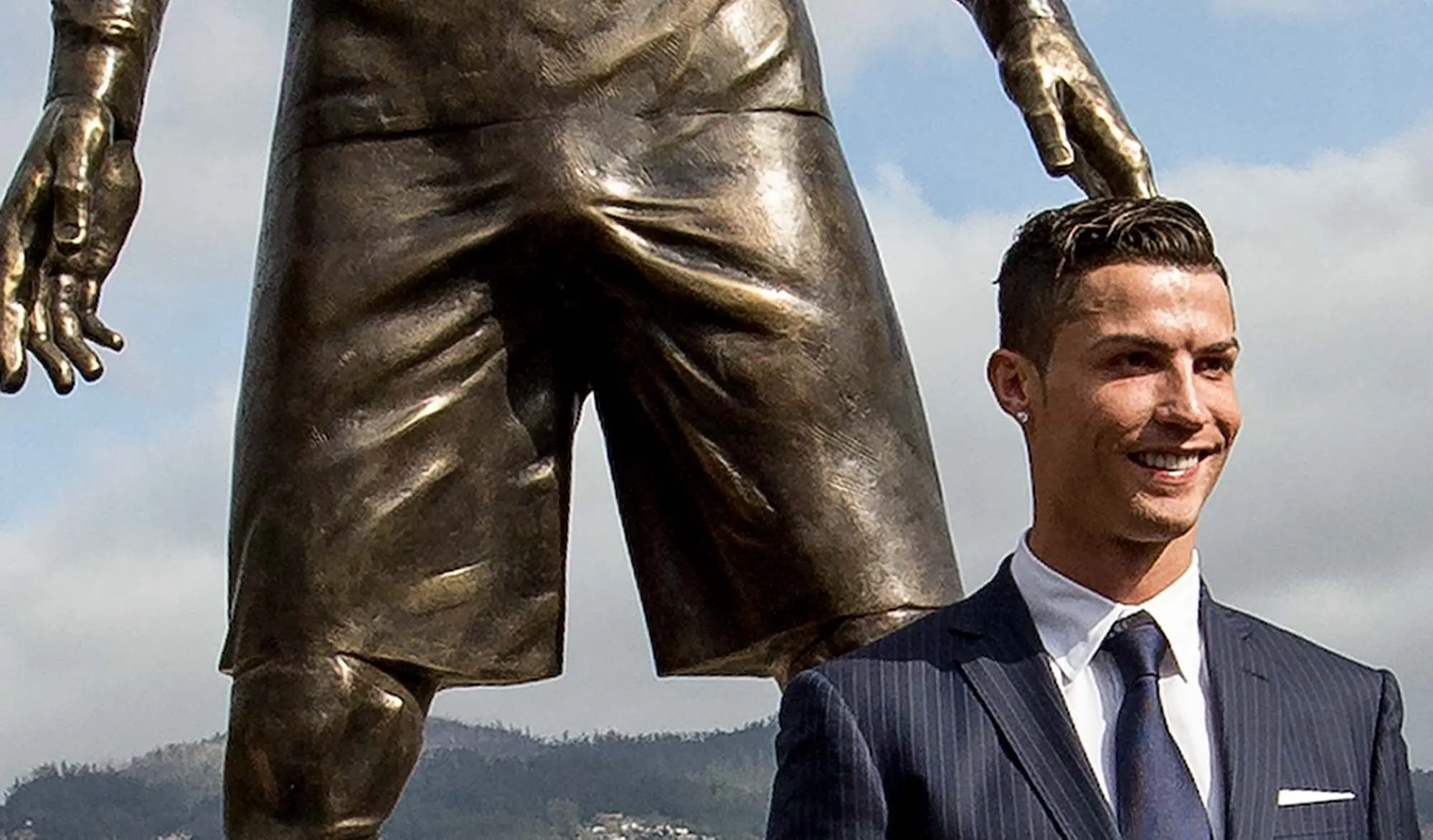 Vandalisme : quand les touristes détériorent la statue de Cristiano Ronaldo en lui frottant le sexe
