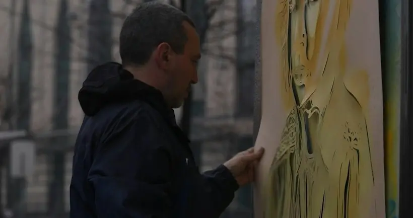 En Ukraine, le street artiste C215 peint “des sourires et de l’humanité”