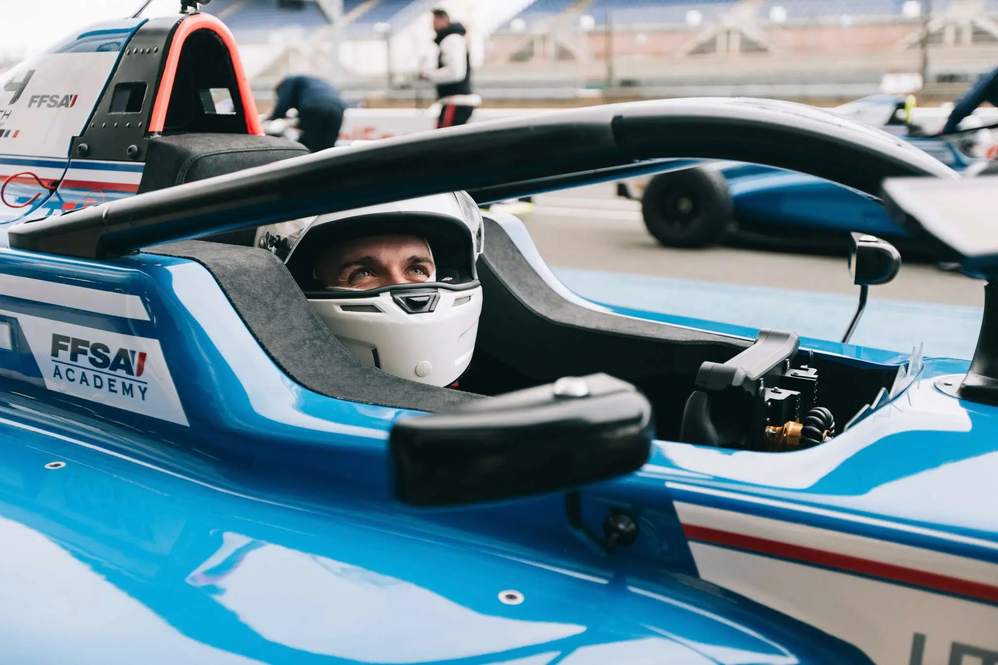 Vroom vroom : Squeezie annonce la première compétition automobile opposant tout le Web français