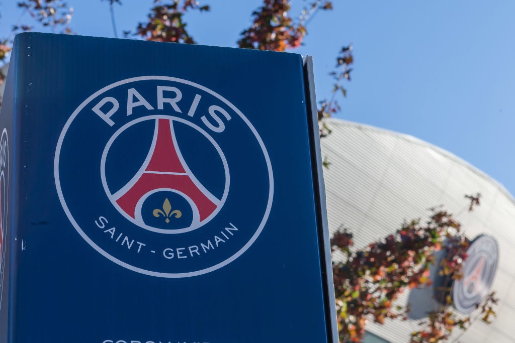 Un Homme Qui Se Faisait Passer Pour Un Joueur Du PSG Condamné Pour Ne ...