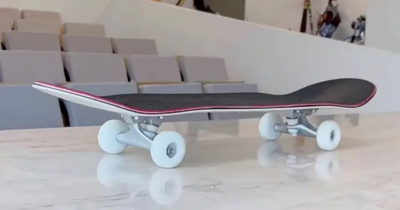 T’es un skateur en mousse ? Ça tombe bien, ce skate est en chocolat