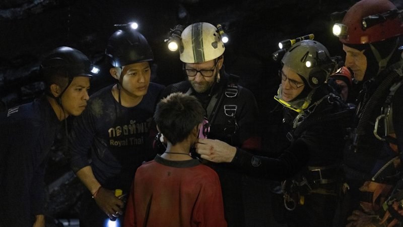 Treize Vies : derrière le drame ciné’, un miraculeux sauvetage d’enfants piégés dans une grotte thaïlandaise