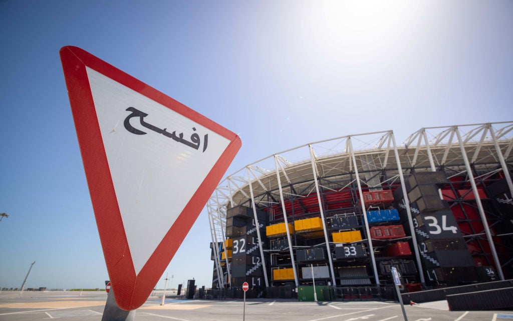 Coupe du monde 2022 : des députés français appellent la FIFA à indemniser les travailleurs migrants au Qatar