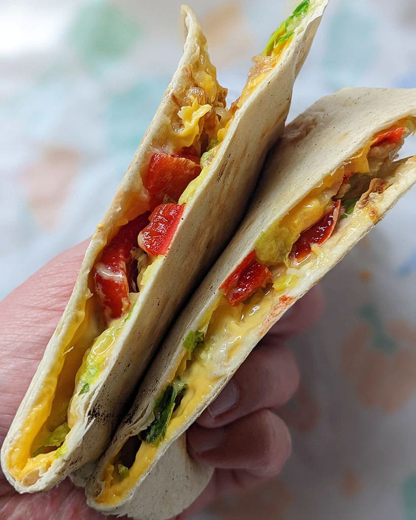 On a testé le McQuesadilla, la nouvelle option végétarienne de McDonald’s