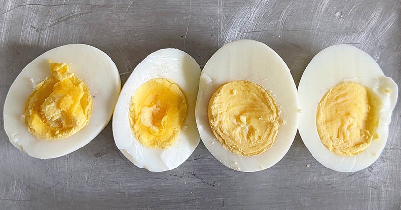 On a testé la tendance TikTok des œufs durs (et évidemment, ça foire complètement)