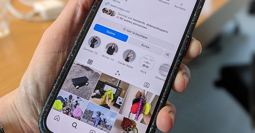 C’est le moment de scroller : Balenciaga remet en ligne ses archives Instagram