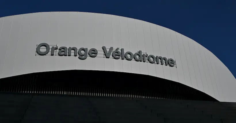 Comment ça, il faut 4 000 litres de gasoil pour un match de foot ?