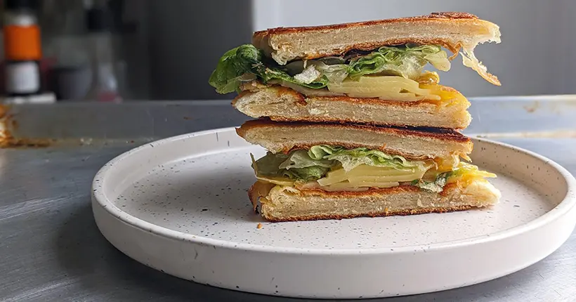 On a testé la tendance “smash croissant” en version sandwich