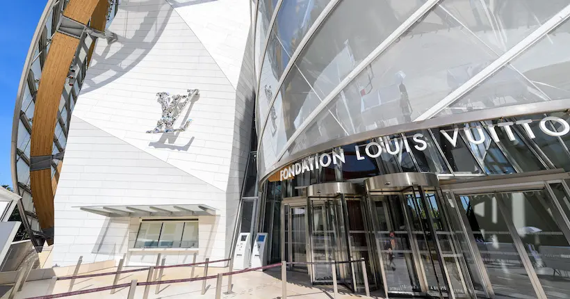 Splash : la Fondation Louis Vuitton à son tour aspergée de peinture par des activistes