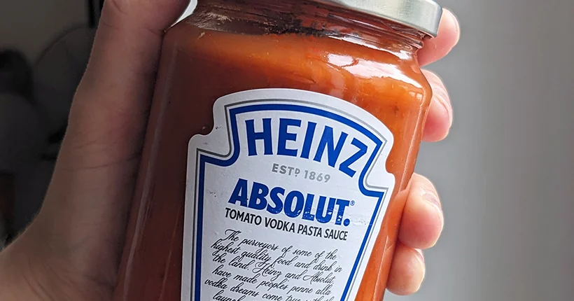 On a testé la sauce tomate à la vodka de la collab Heinz x Absolut