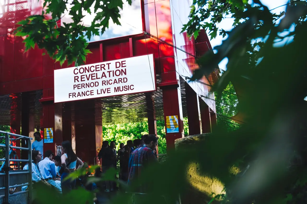 Julien Granel dévoile la.e lauréat.e 2023 du Prix Pernod Ricard France Live Music !