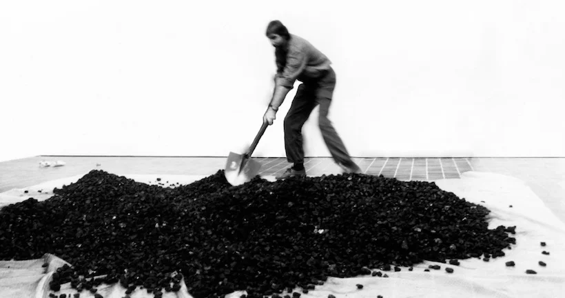 Comment un simple tas de charbon a bouleversé le monde de l’art contemporain