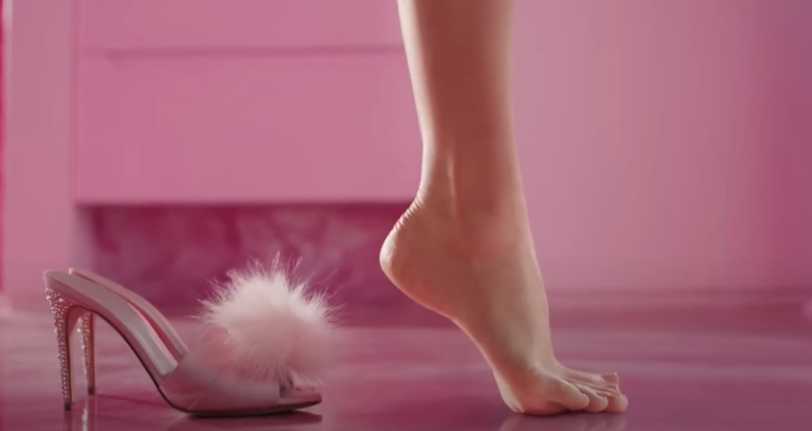 Life in CGI is not fantastic : les pieds arqués de Barbie sont bien réels