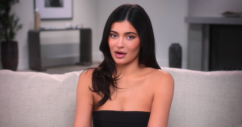 Pourquoi les Kardashian/Jenner ont raté l’occasion de parler des standards de beauté qu’elles imposent