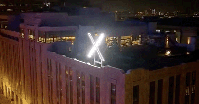 Elon Musk installe un gros X lumineux au siège de Twitter et aveugle tous ses voisins