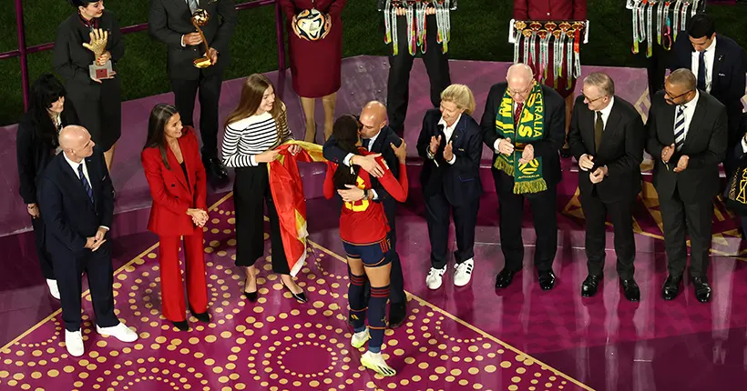 Le baiser sur la bouche qui entache la victoire de l’équipe d’Espagne féminine de football