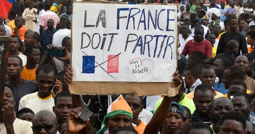 Le Niger dénonce “les sanctions illégales, inhumaines et humiliantes” suite à son coup d’État