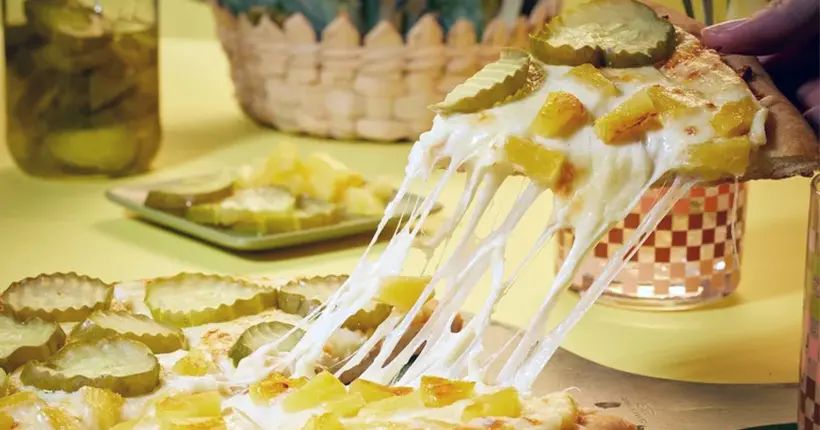 Pour briser l’Internet, une pizzeria américaine lance une pizza à l’ananas et aux cornichons