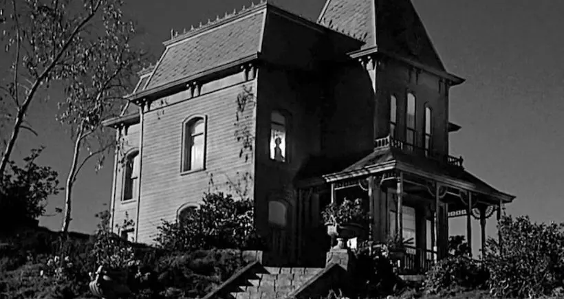 On sait d’où vient la célèbre et flippante maison du film d’Alfred Hitchcock, Psychose (et sur ses inspirations picturales en général)