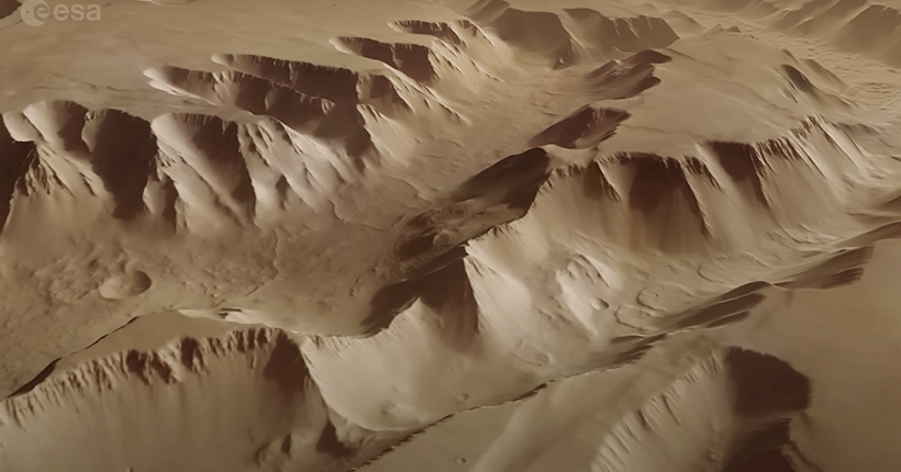 Vous ne devinerez jamais où se trouve ce spectaculaire labyrinthe de dunes géantes