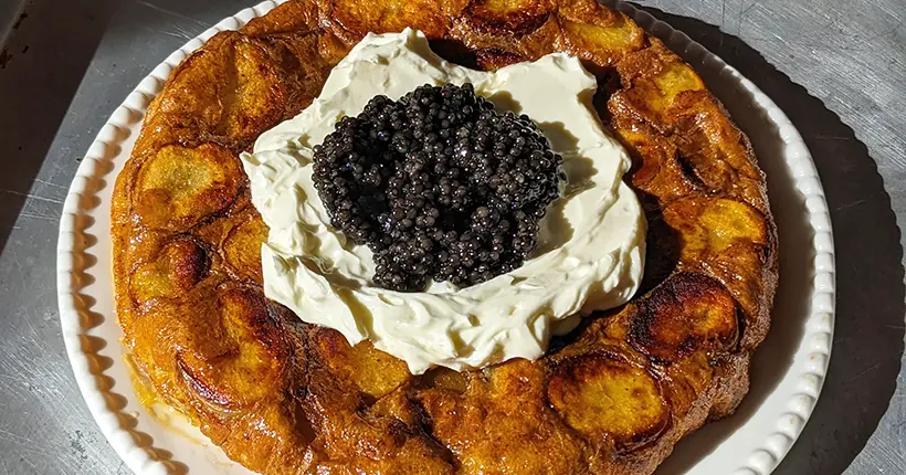 Petite omelette aux pommes de terre (sur laquelle on peut flexer avec des œufs de poisson)