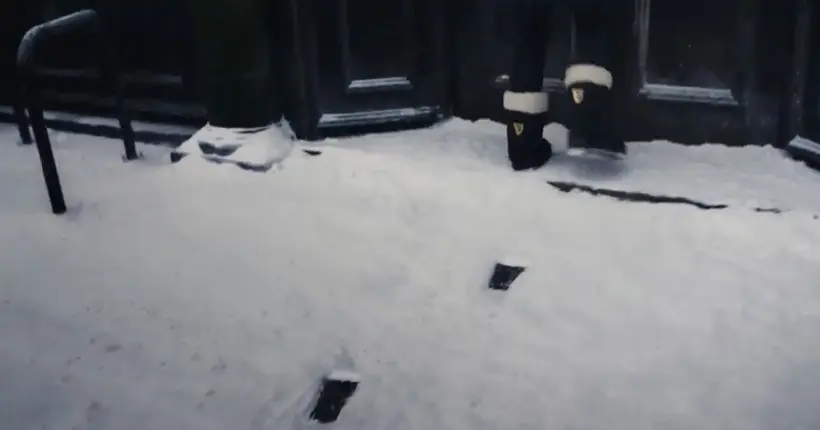 Oh Oh Oh : Guinness dévoile des bottes qui laissent… des traces de pintes de bière dans la neige