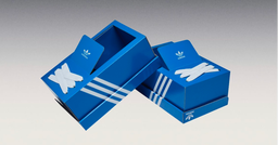 adidas nous pranke (peut-être) pour le 1er avril avec sa boîte à sneakers en guise de paire