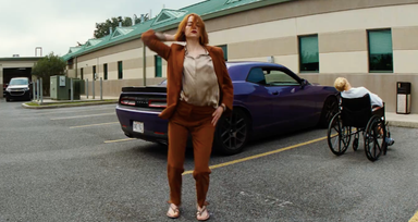 On va (presque) rien voir d’Hunter Schafer dans le Kinds of Kindness de