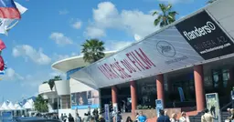 Sous le tapis rouge, le futur du cinéma se joue aussi aux enchères du Marché du film de Cannes