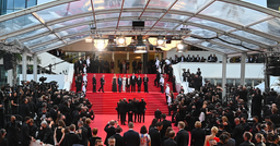 #MeToo : alors que bruissent de rumeurs d’accusations, le Festival de Cannes “veillera” à décider “au cas par cas”