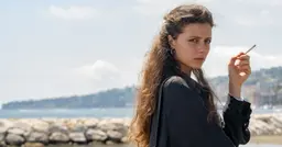 Cannes : avec Parthenope, Sorrentino transcende le mythe de la sirène de Naples dans une fable poético-mythologique mélancolique et sensuelle