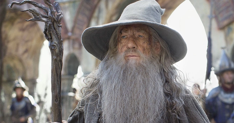 “Si je suis toujours vivant” : Ian McKellen pourrait reprendre le rôle de Gandalf dans le prochain film Le Seigneur des Anneaux (il a 85 ans)
