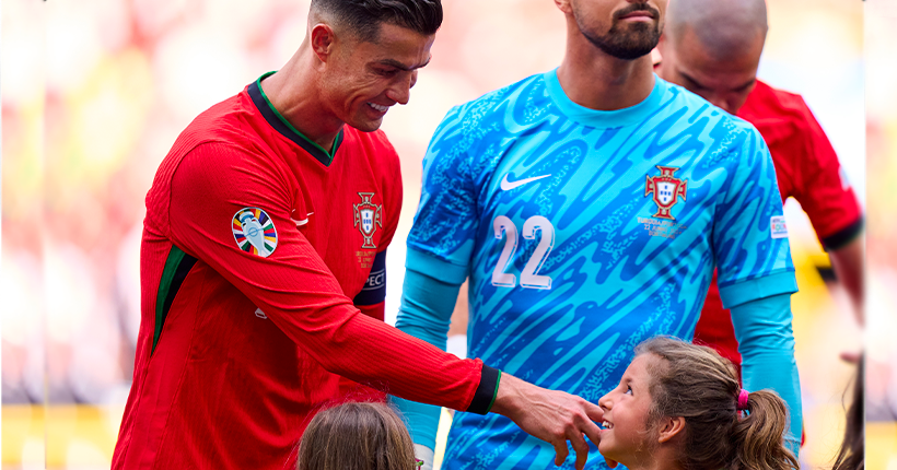 “Elle n’oubliera jamais ce moment” : une jeune fan rencontre Ronaldo et c’est la vidéo la plus cute de l’Euro