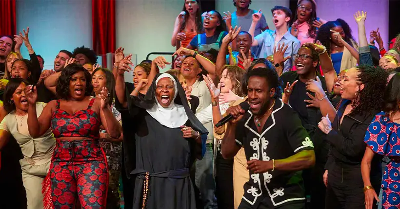 Pour les 30 ans du film, Whoopi Goldberg réunit les choristes de Sister Act 2 pour un “Oh Happy Day” mémorable