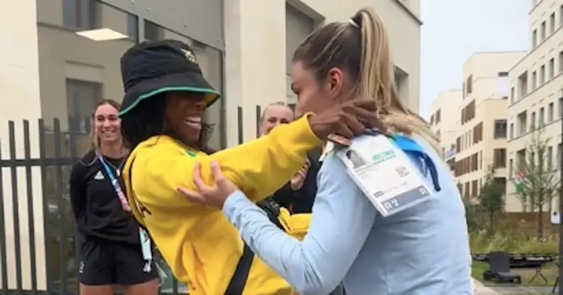 JO 2024 : la rugbywoman Michaela Blyde et la reine du sprint Shelly-Ann Fraser-Pryce deviennent BFF au village olympique