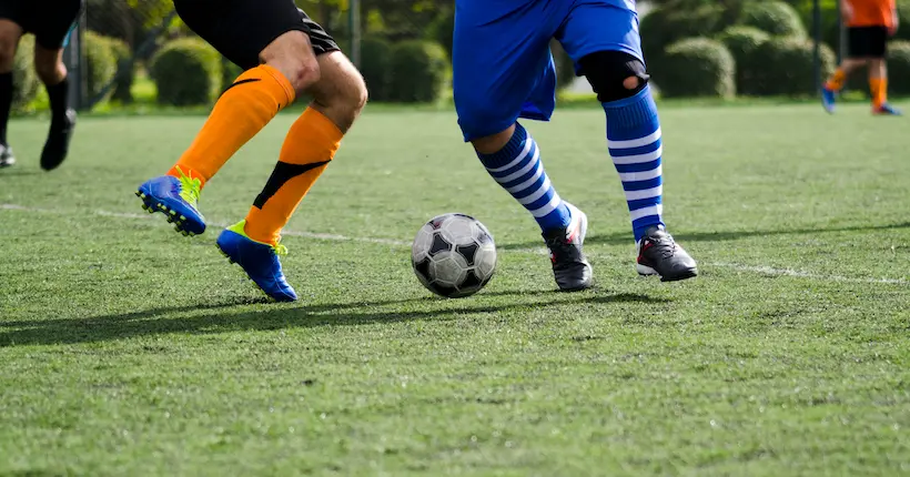 Deux passes décisives, le but de la victoire et… une arrestation : le drôle de match d’un footballeur gallois