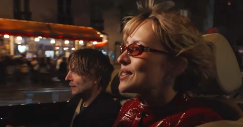 Vidéo : Angèle embarque Phoenix pour rider la nuit parisienne