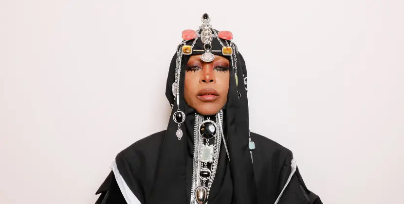 5 looks qui prouvent qu’Erykah Badu est l’icône mode qu’elle pense être