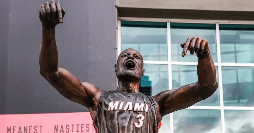 Quand Internet se moque de la statue ratée de Dwyane Wade devant la salle du Miami Heat