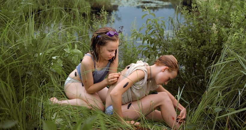 Attention, bandes de filles : dans les années 2000, Justine Kurland a photographié des groupes d’adolescentes tendres et intrépides