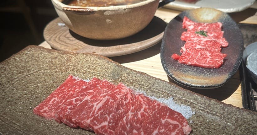 <p>Le boeuf le plus cher du Japon (mais aussi le meilleur) @Konbini</p>
