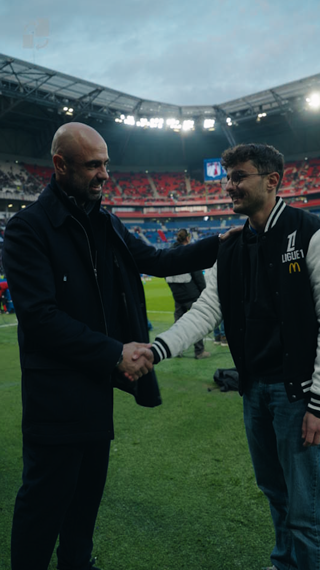 On a donné le coup d’envoi d’un match de Ligue 1 McDonald’s avec Cris, légende de l’OL