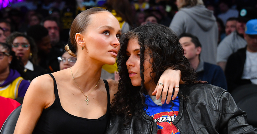 Mais pourquoi Lily-Rose Depp appelle son amoureuse 070 Shake son “boyfriend” ?