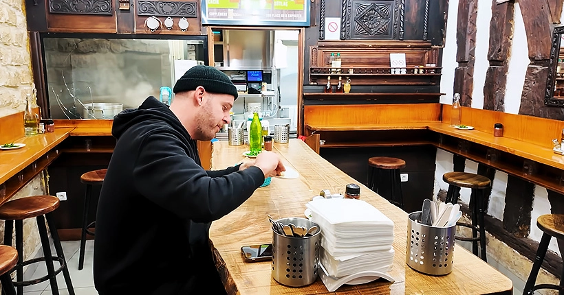 On a discuté avec le mec qui explore les restos de Paris pendant que tout le monde dort