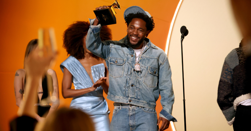 Le g&eacute;nie du d&eacute;tail : Kendrick est venu r&eacute;cup&eacute;rer ses Grammy Awards pour &amp;#8220;Not Like Us&amp;#8221; en&amp;#8230; Canadian Tuxedo